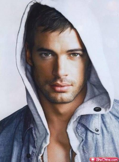 William Levy is no doubt increasingly showing less intelligence to 