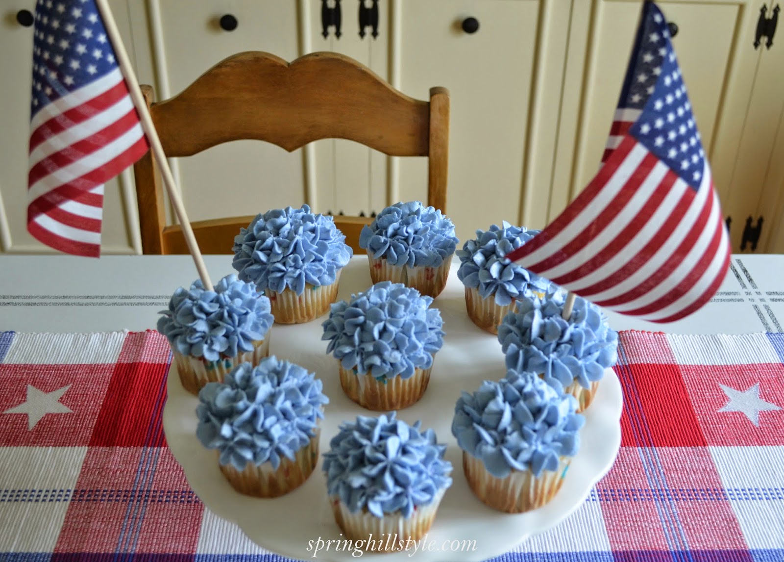 Spring Hill Style Memorial Day Hydrangea Cupcakes