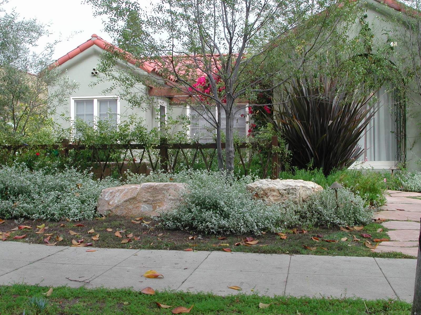 Fairy Yardmother Landscape Design: Front Yard -- Fences