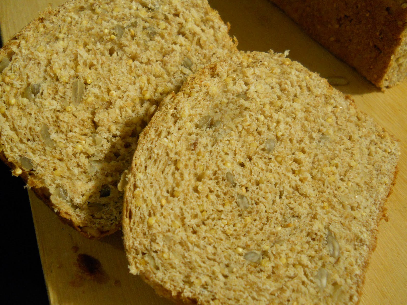 Sunflower Millet Bread / VINTAGE KITCHEN