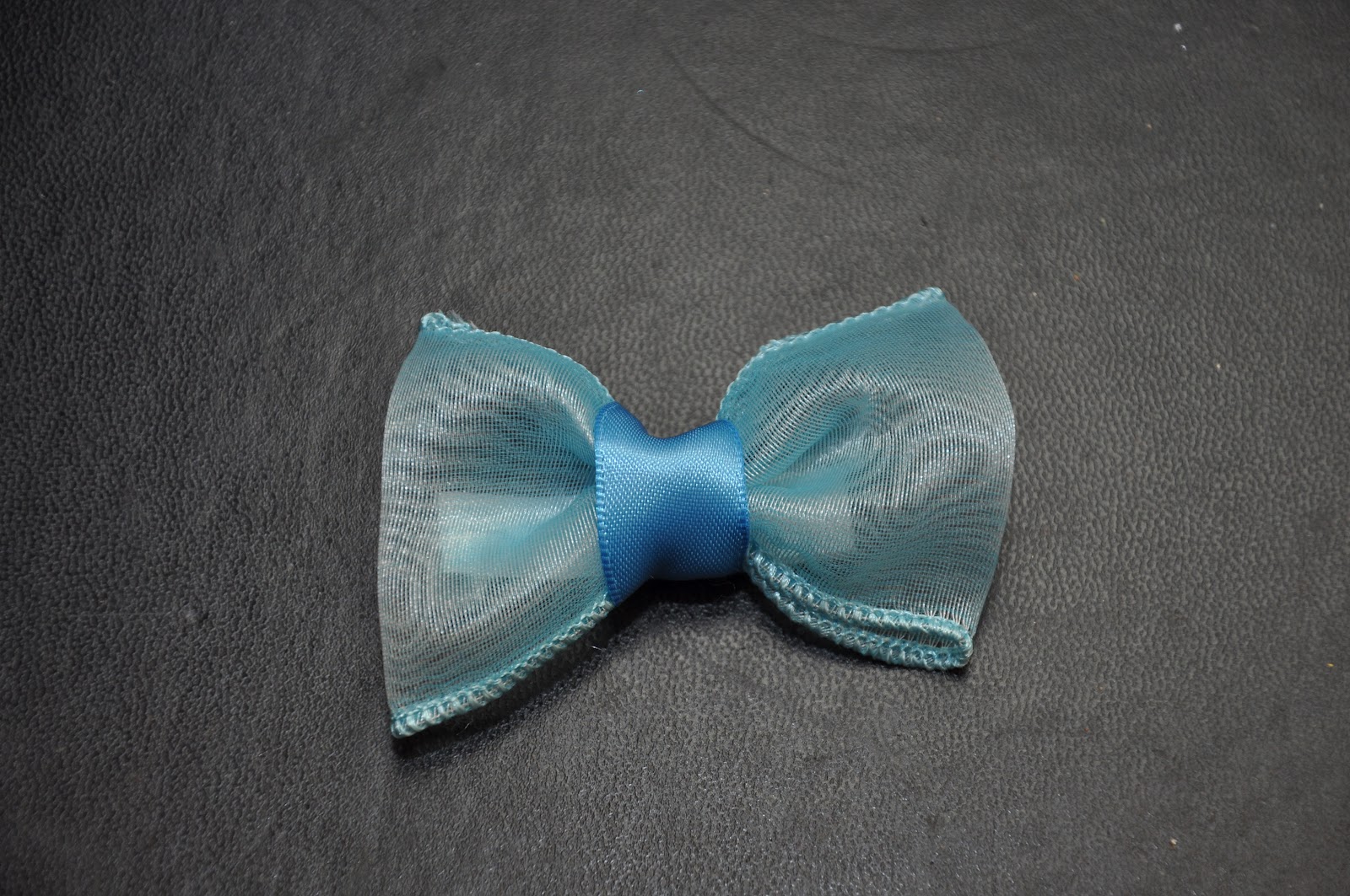 diy bow hair tie