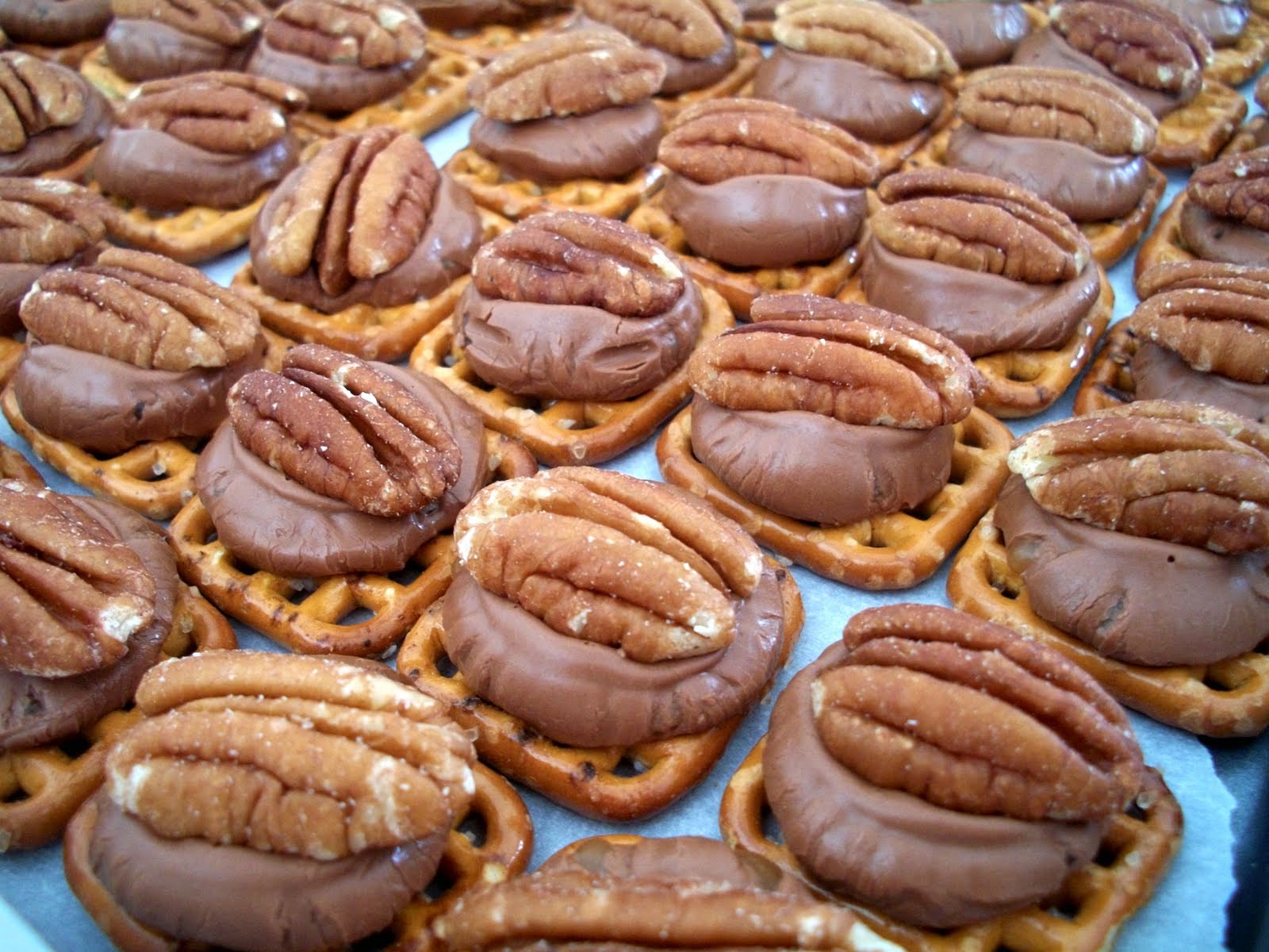 Brooke Bakes Chocolate Pecan Pretzel Bites