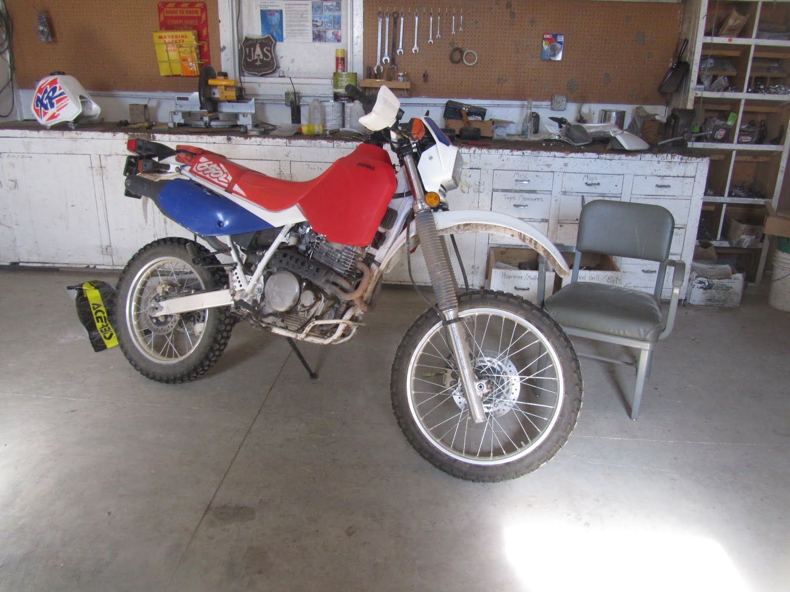 Quest of the Man Cave XR650L Acerbis 5.8 gas tank project