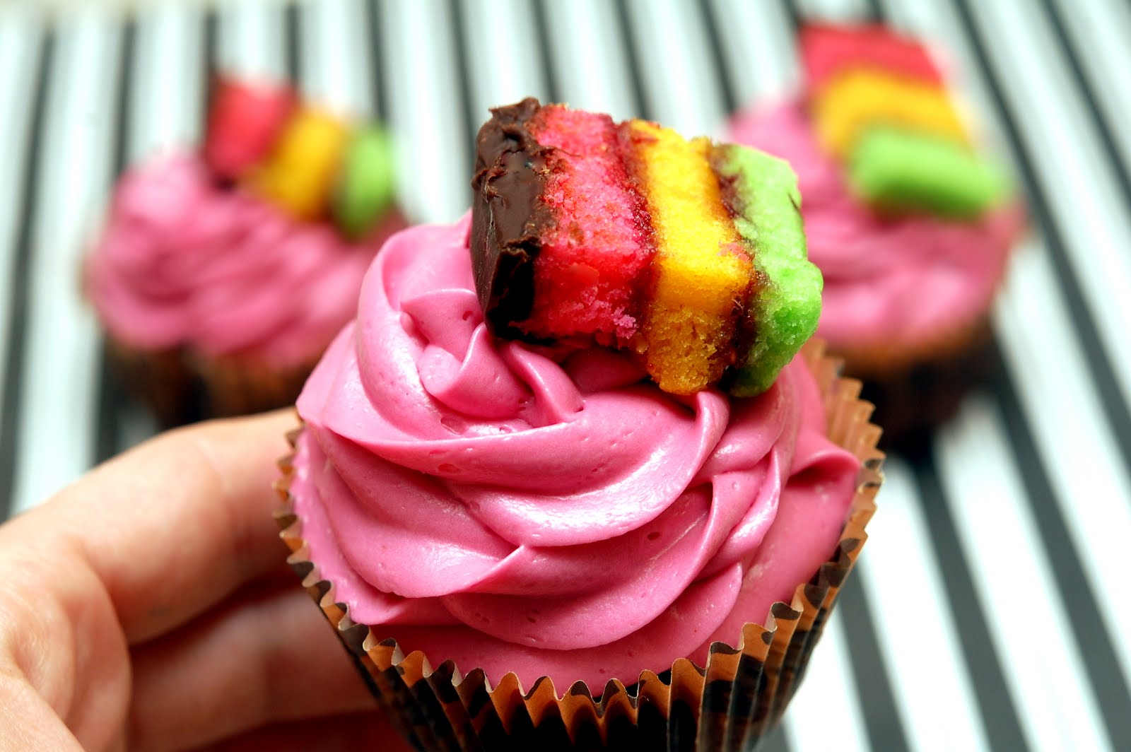 RAINBOW COOKIES MEET RASPBERRY FROSTED BROWNIE CUPCAKES!!! Hugs and