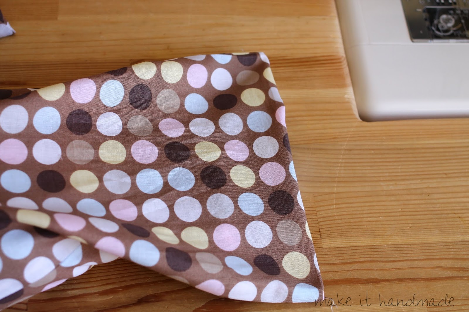 Make It Handmade Heated Rice Bag Tutorial + Bonus Wrapped Corner Tutorial!