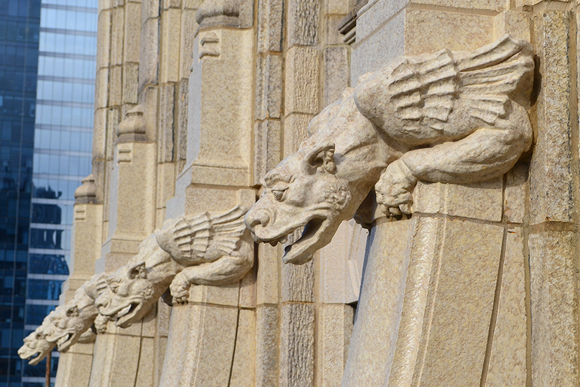 ArchitectureChicago PLUS Return of the Flown Gargoyles