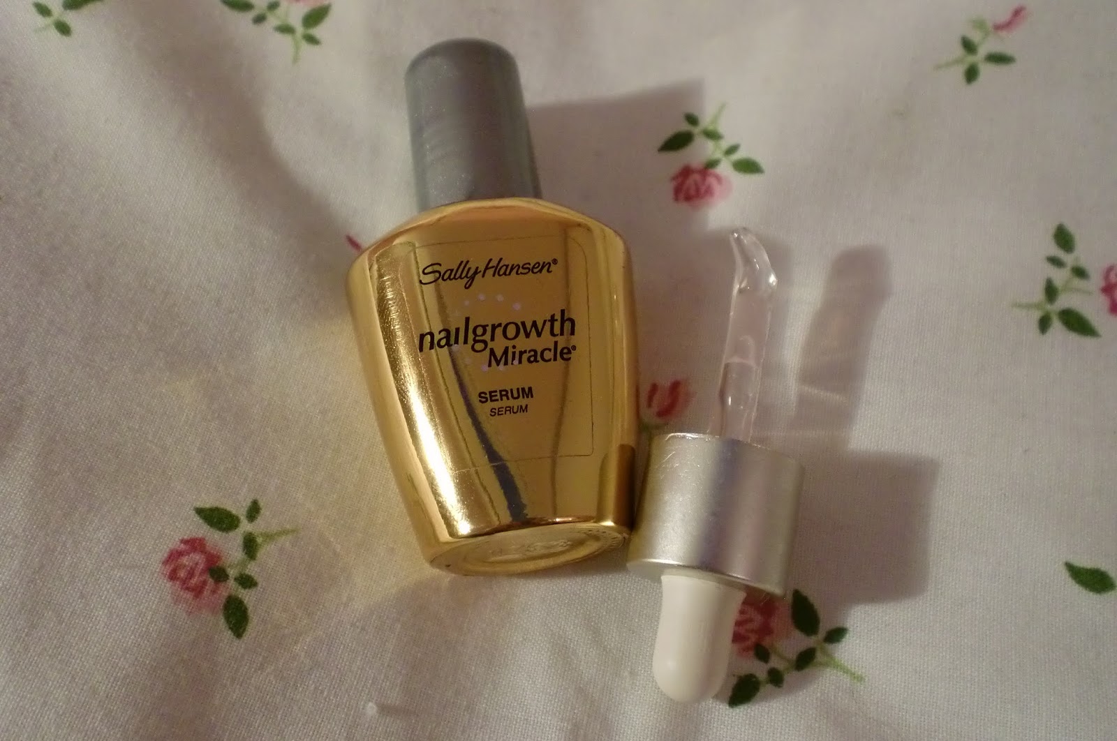 Disney Mousee Sally Hansen 'Nailgrowth Miracle Serum' Review