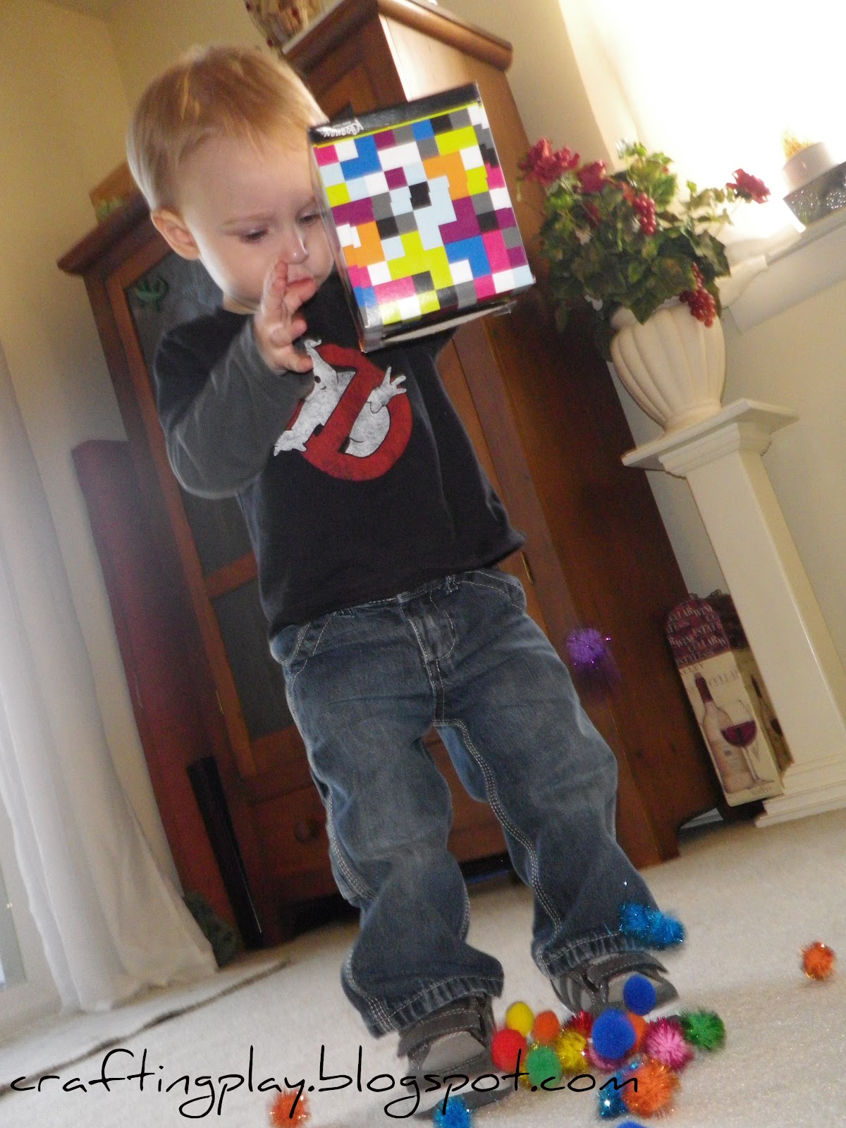 Crafting Play Tissue box and PomPom Fill and Spill Game