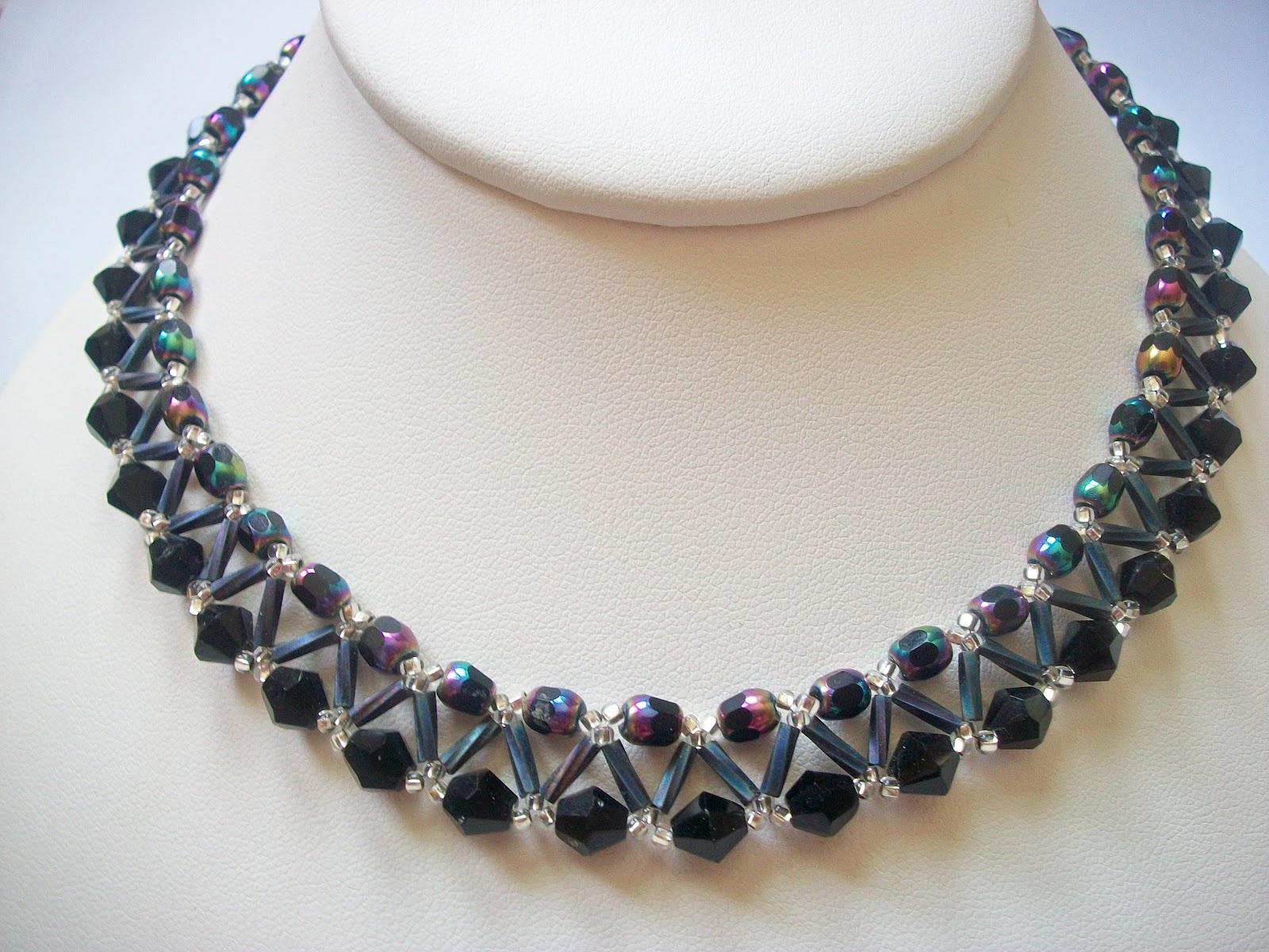 Beads necklace designs ideas