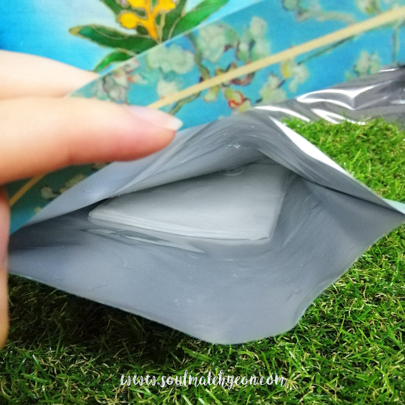 Download Ìì¸ Ë©ì´í¸ Soulmate Hyoeun Kim PSD Mockup Templates