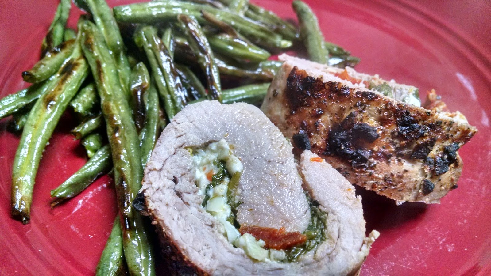 An Onion Exposed: Spinach & Mozzarella Stuffed Pork Tenderloin