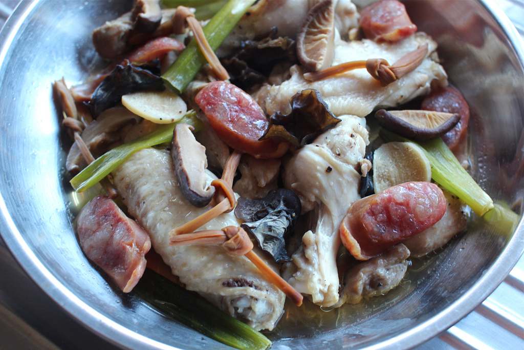 Food Endeavours of the Blue Apocalypse Steamed Chicken with Dried Lily