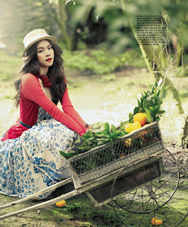 Ji-Young Jung, Sun-hwa Park & Sojung Yoon by Kim Je Won - Fashionalitte