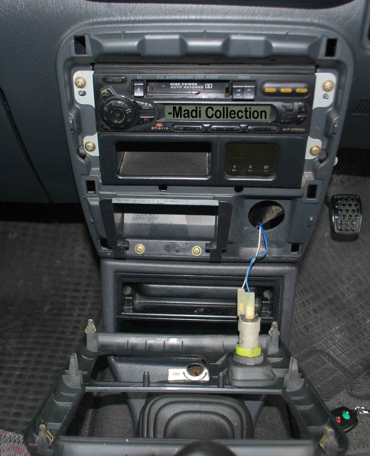 DIY Fix On Your Own Kelisa Radio Cover Removal From Dashboard