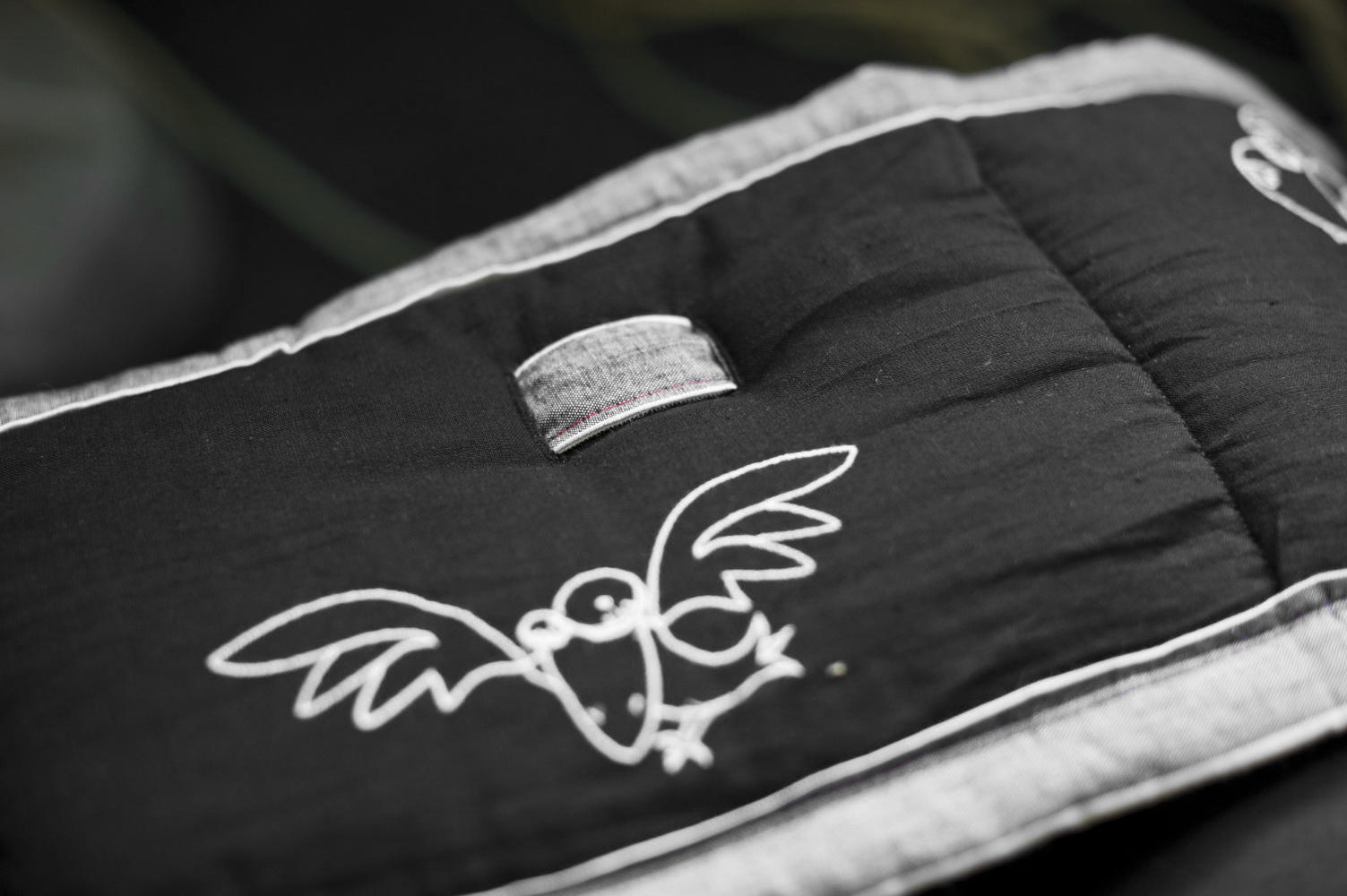 Chromatophobic Reversible Cot Bumper Tutorial