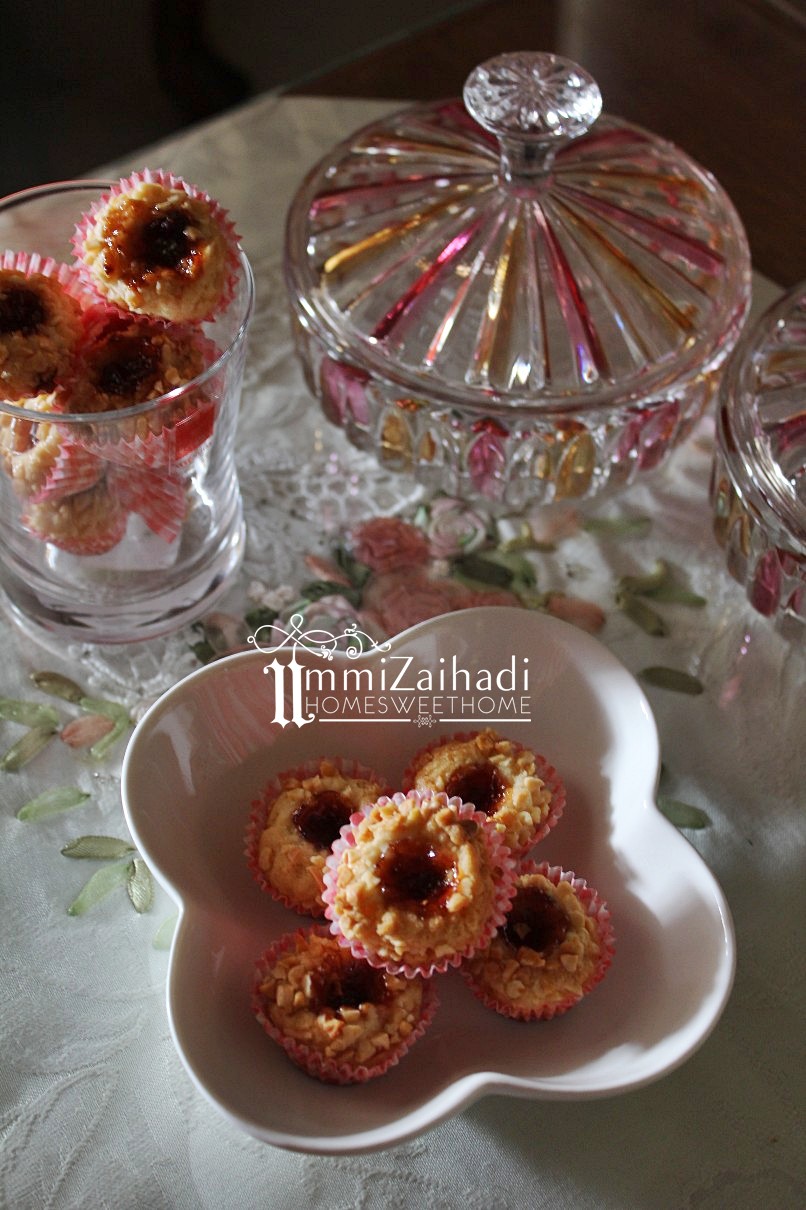 Home Sweet Home Bright Eye Susan Cookies