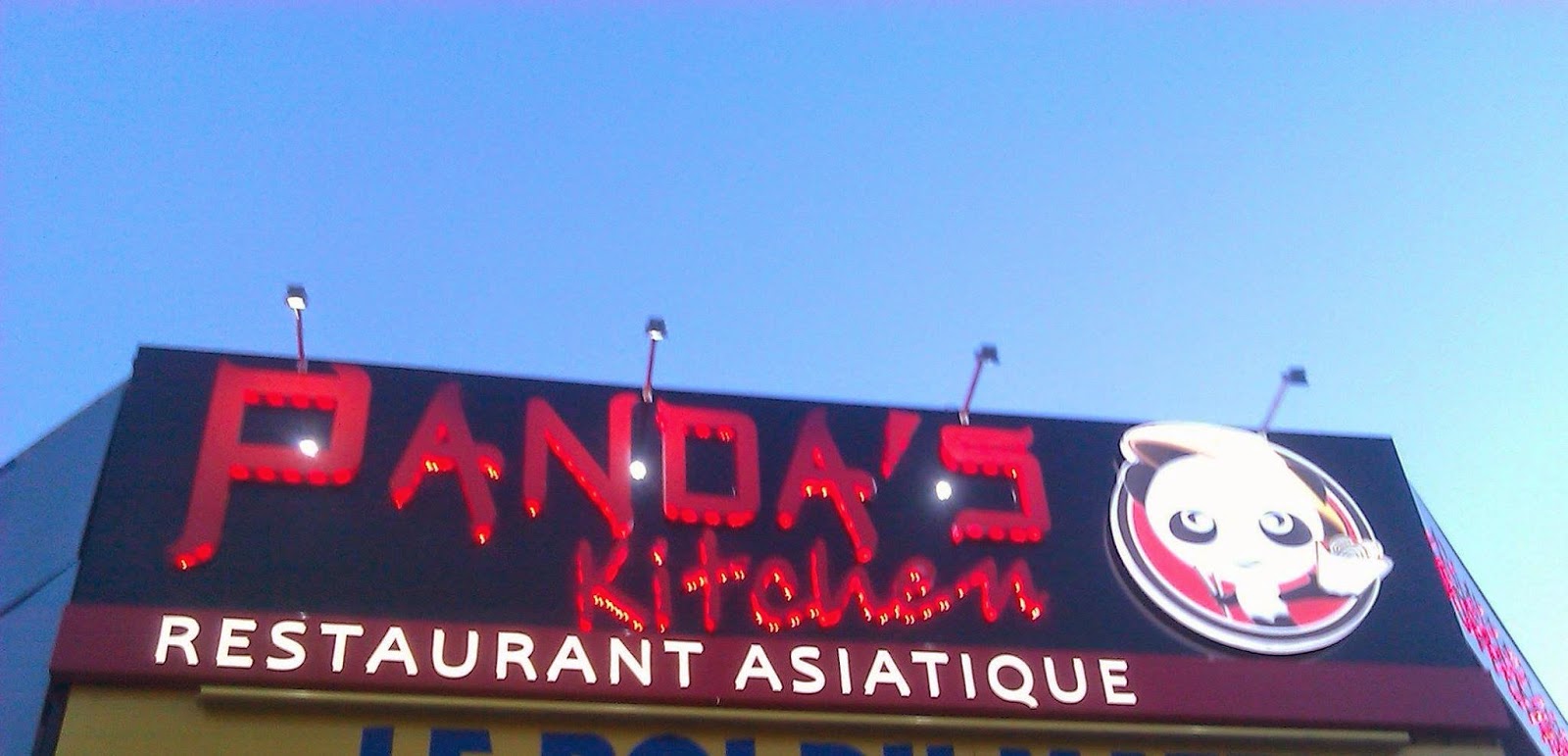 Hinabi Test J'ai testé le restaurant Panda's Kitchen à Amiens, par Hina'.