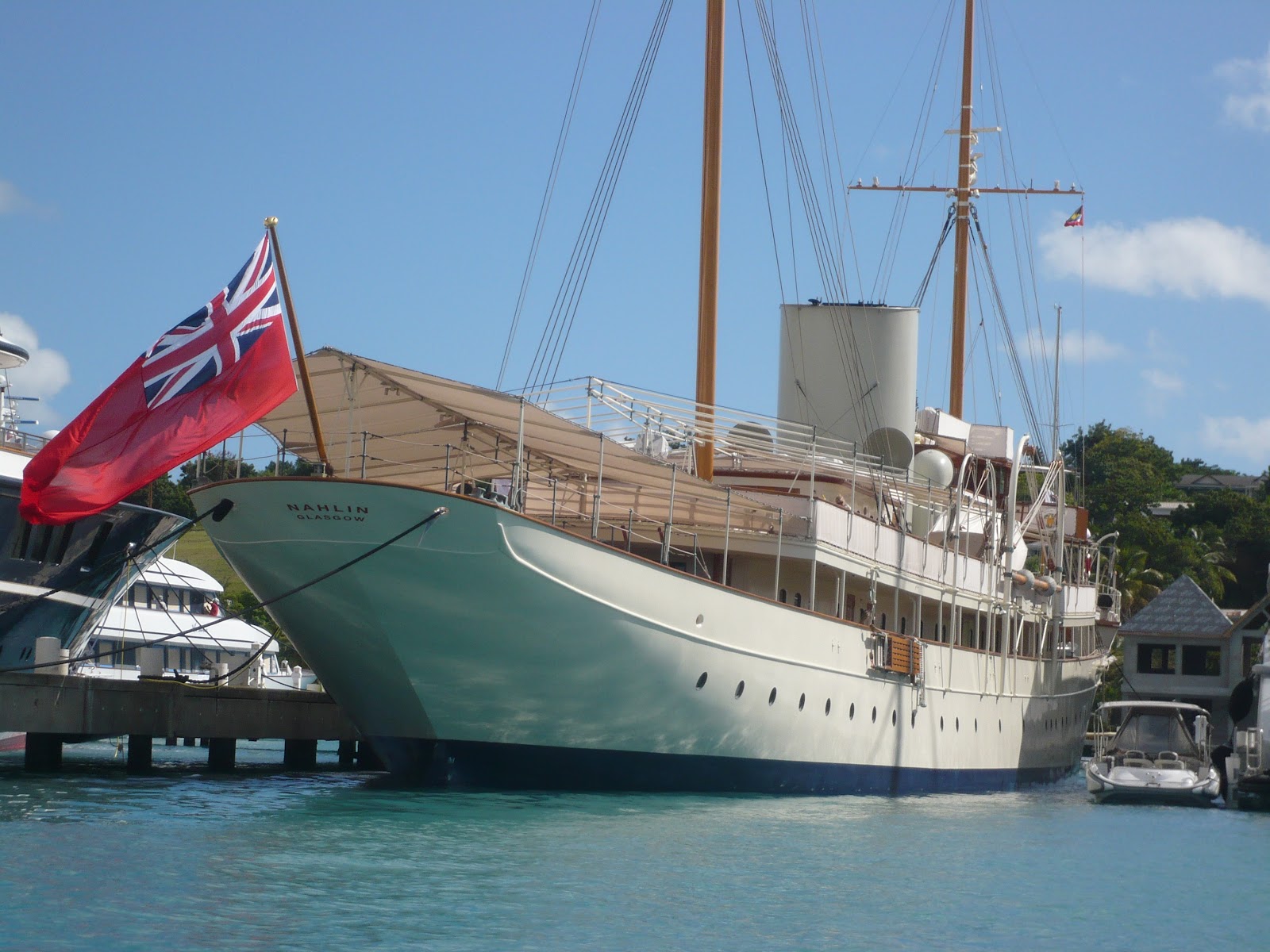 nahlin yacht