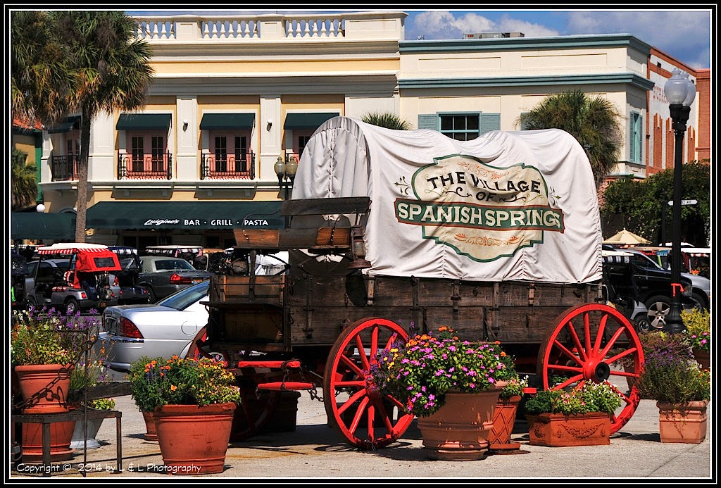The Villages (Florida) Photos The Iconic Covered Wagon in Spanish Springs