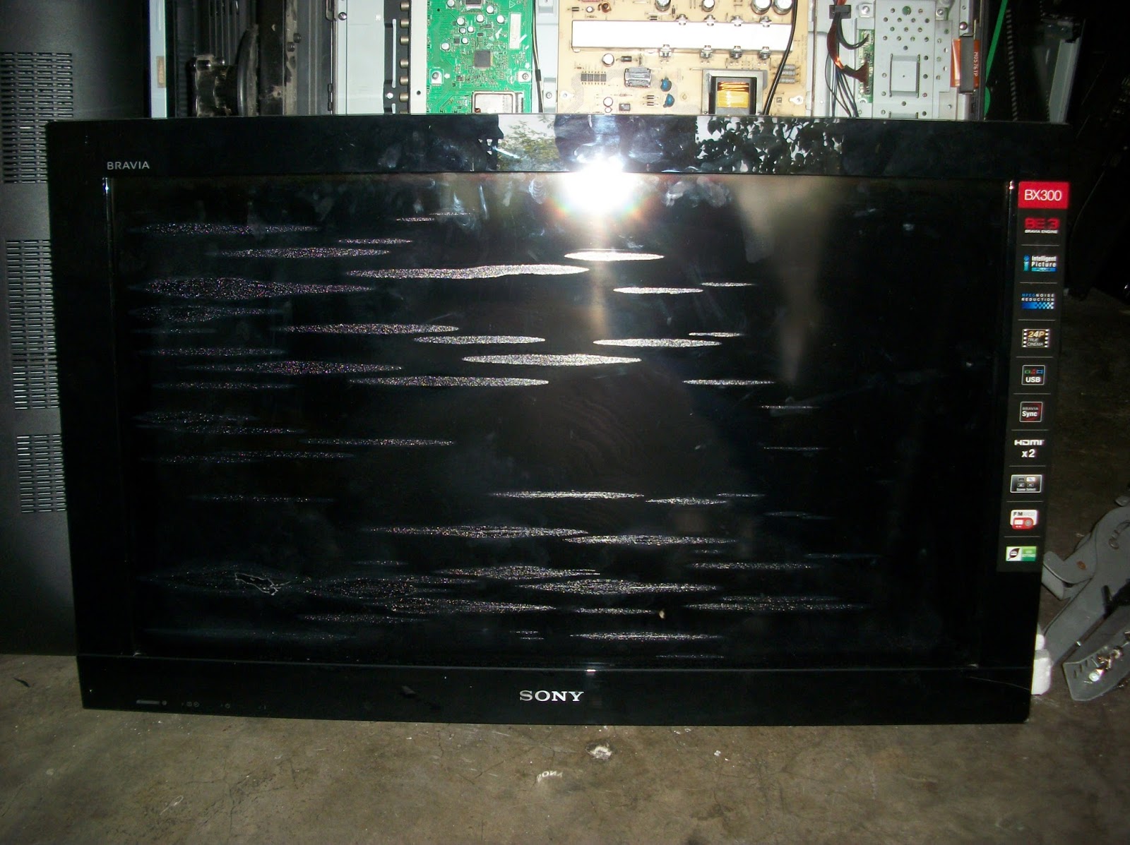 HOSPITAL Electronics TV Repairing And Sparepart Repairing LCD SONY BRAVIA KLV32BX300