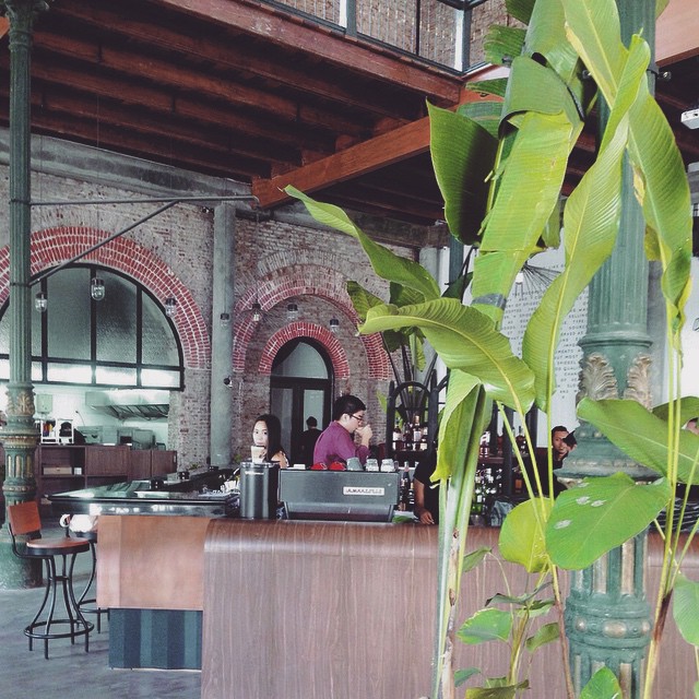 Spiegel Bar & Bistro Kota Lama Seputar Semarang