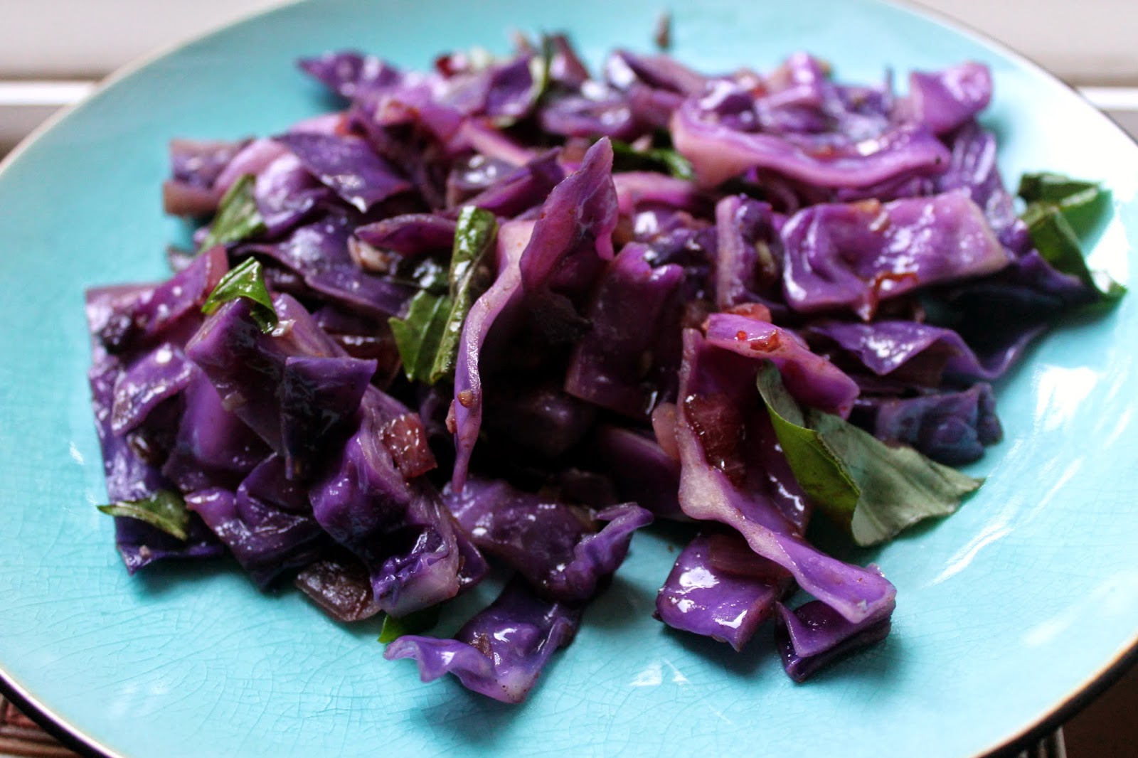 shellmo Spicy Caramelized Purple Cabbage and Basil