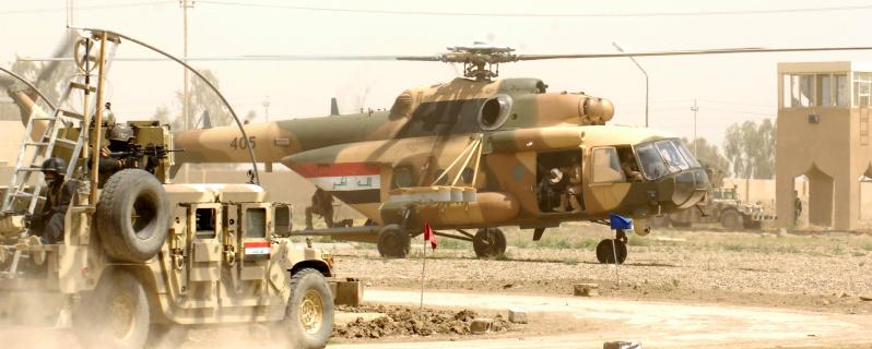 روسيا تسلم العراق مروحيات Mi-171SH جديده  Iraqi+special+operations+forces+troops+board+an+Mi-171+helicopter+with+a+simulated+insurgent+during+Exercise+Lion%25E2%2580%2599s+Leap++%25283%2529