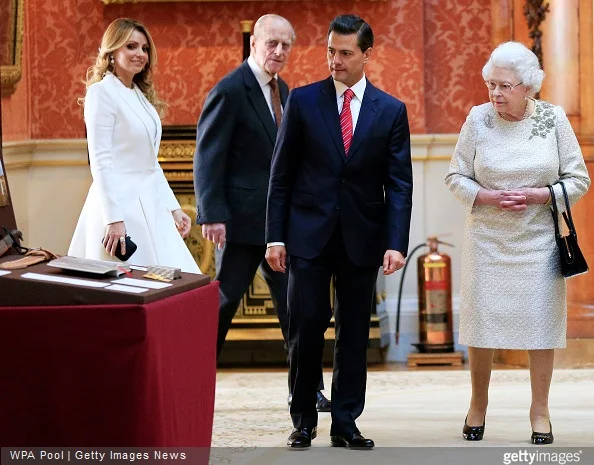  Queen Elizabeth II and The Duke of Edinburgh, First Lady of Mexico Angela Rivera and President of Mexico Enrique Pena Nieto at Buckingham Palace