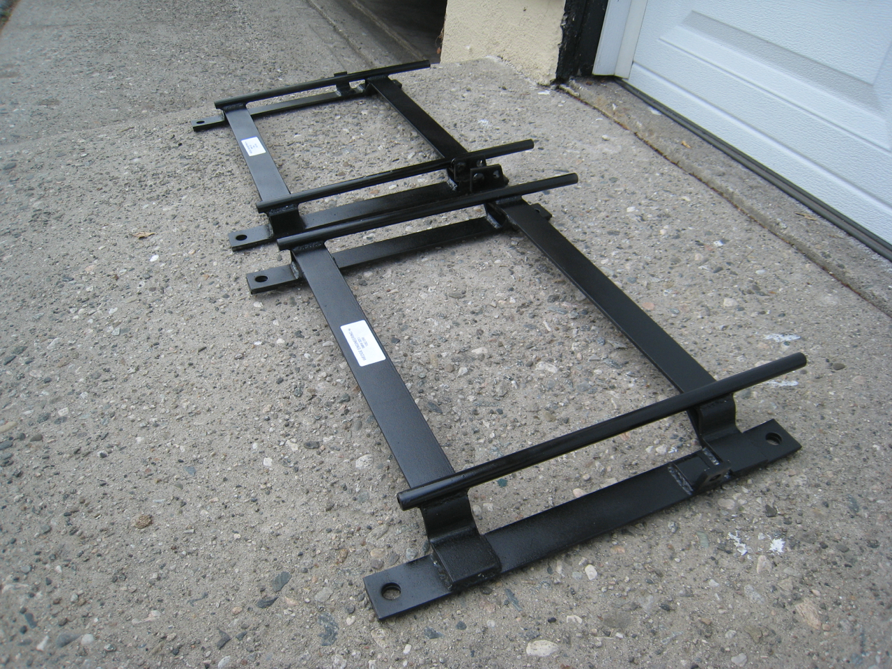 M3 PINK Racetech RT4009 Race Seats and Wedge Engineering Seat Brackets