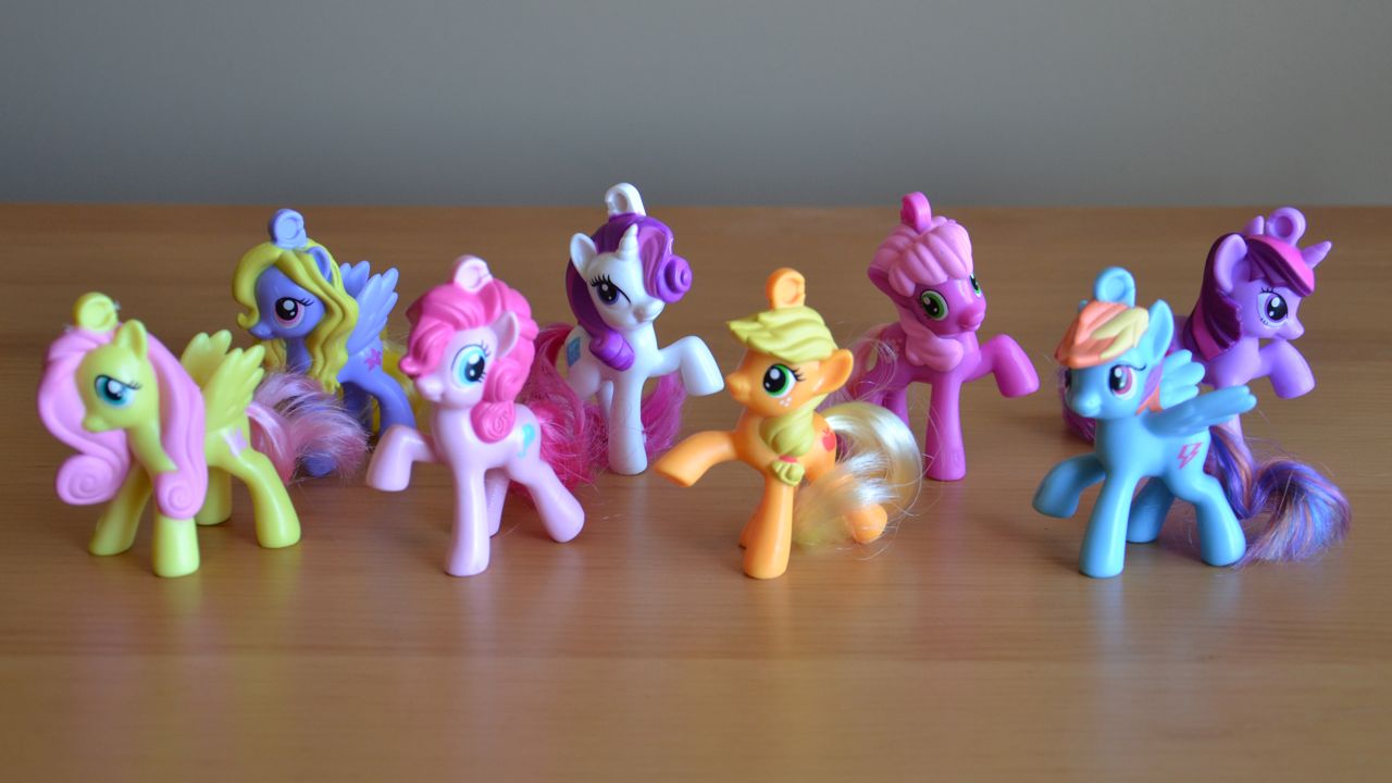 FREE PRIORITY SHIPPING COMPLETE SET MCDONALDS 2017 MY LITTLE PONY 