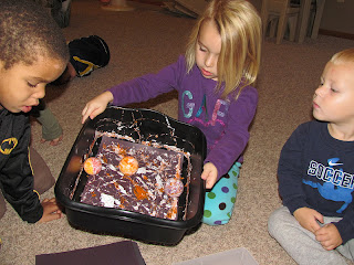 babies, toddlers, and preschoolers, oh my!: Halloween Crafts