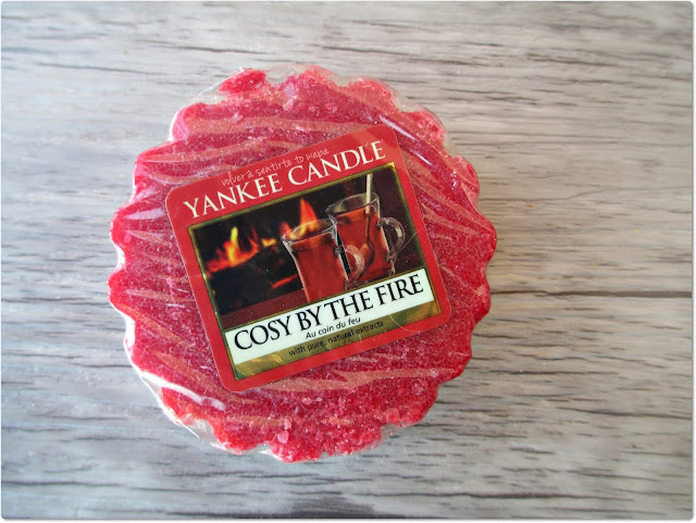 Yankee Candle - Cosy By The Fire