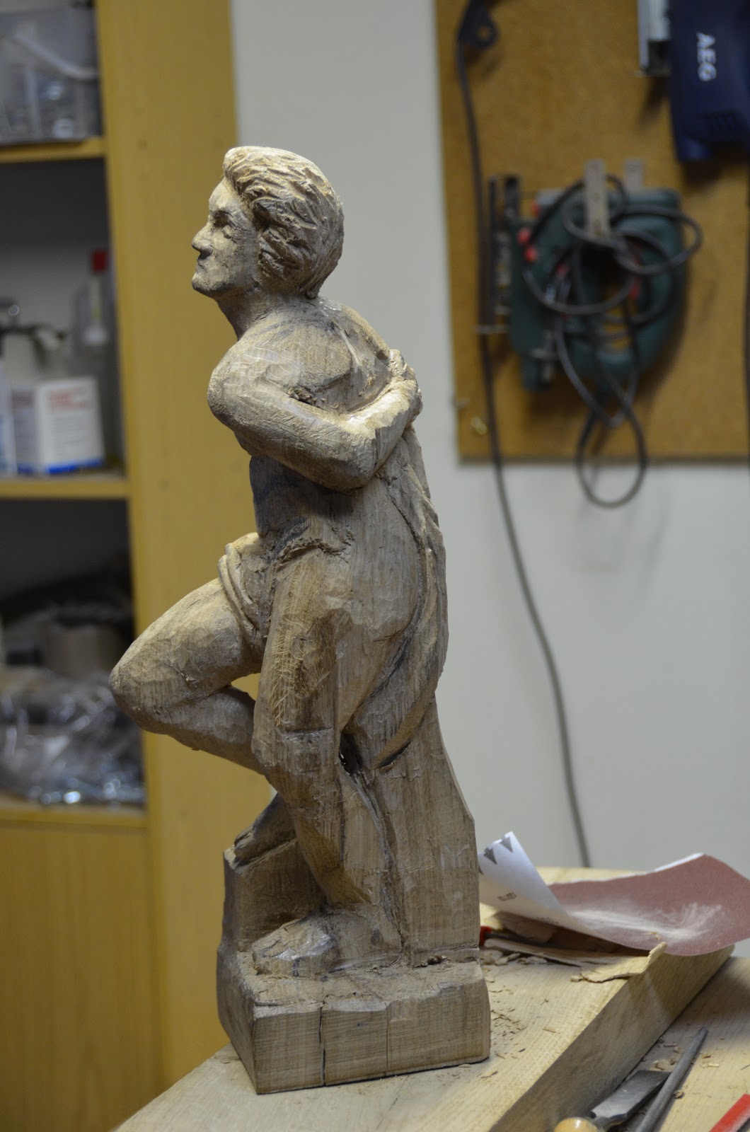 Talla de madera: 11.-Escultura clasica en madera de roble