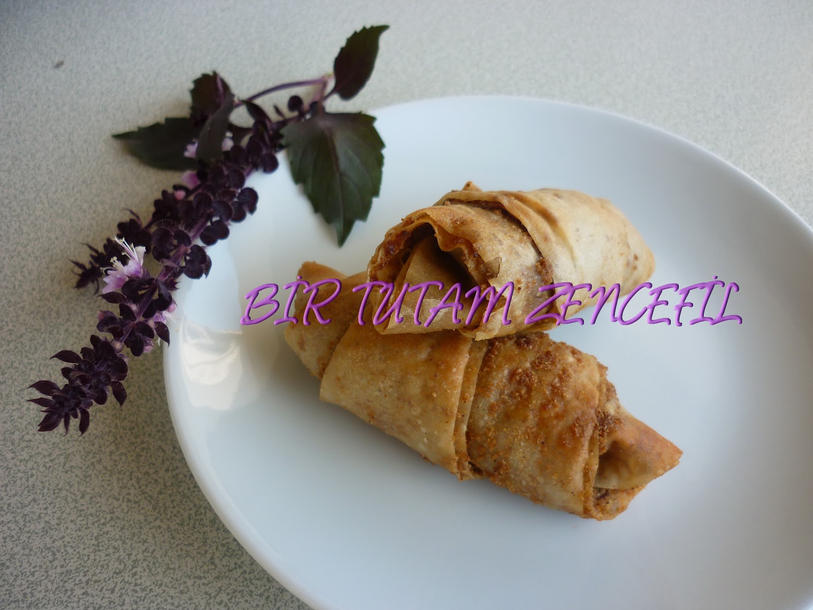 HAŞHAŞLI MERCİMEKLİ BÖREK Bir Tutam Zencefil