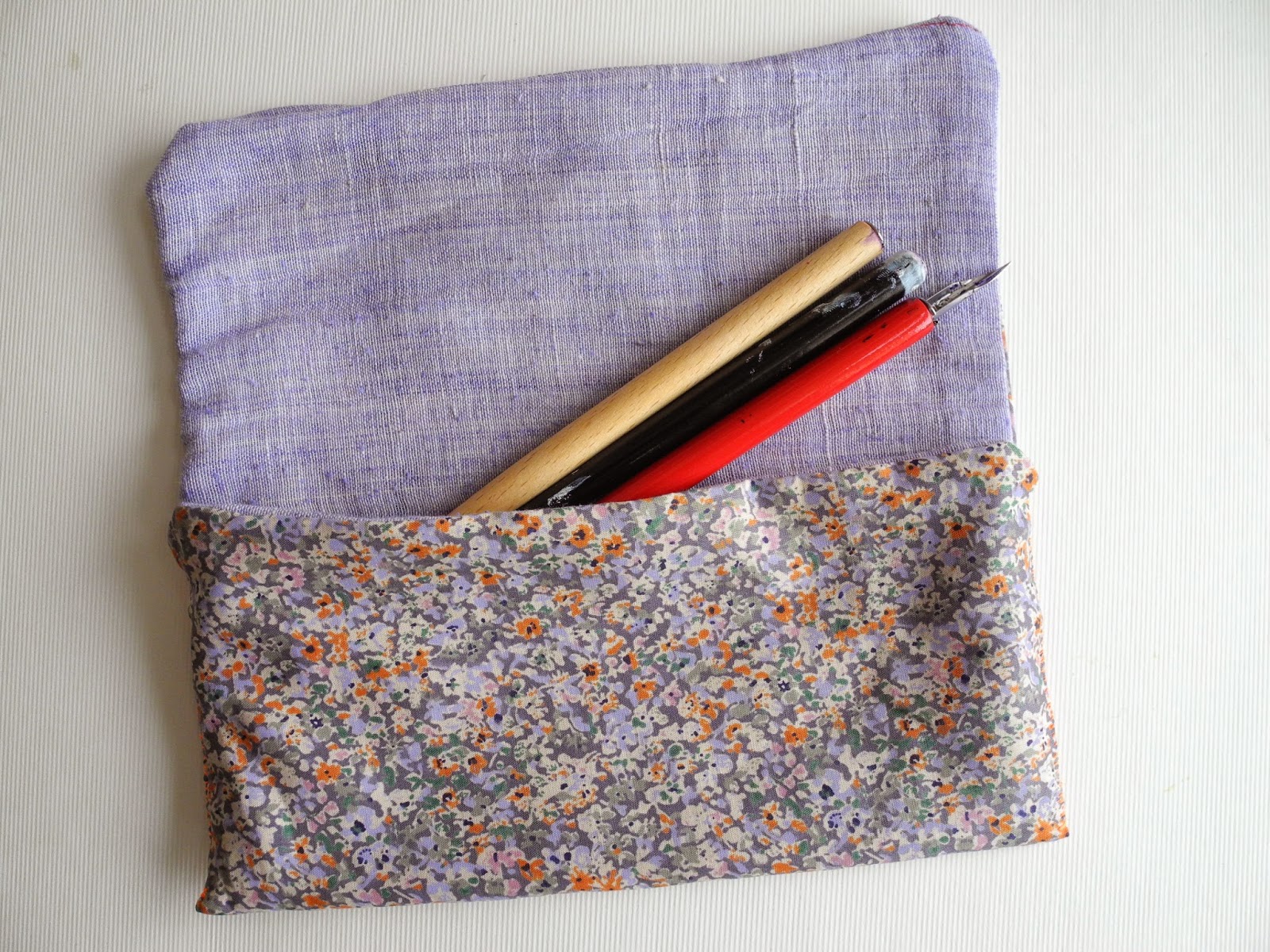 One Bunting Away A very easy to make fabric pouch, clutch