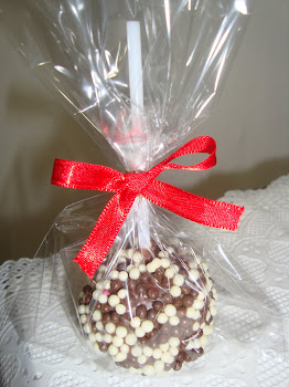PiruliCake com confeitos de chocolate