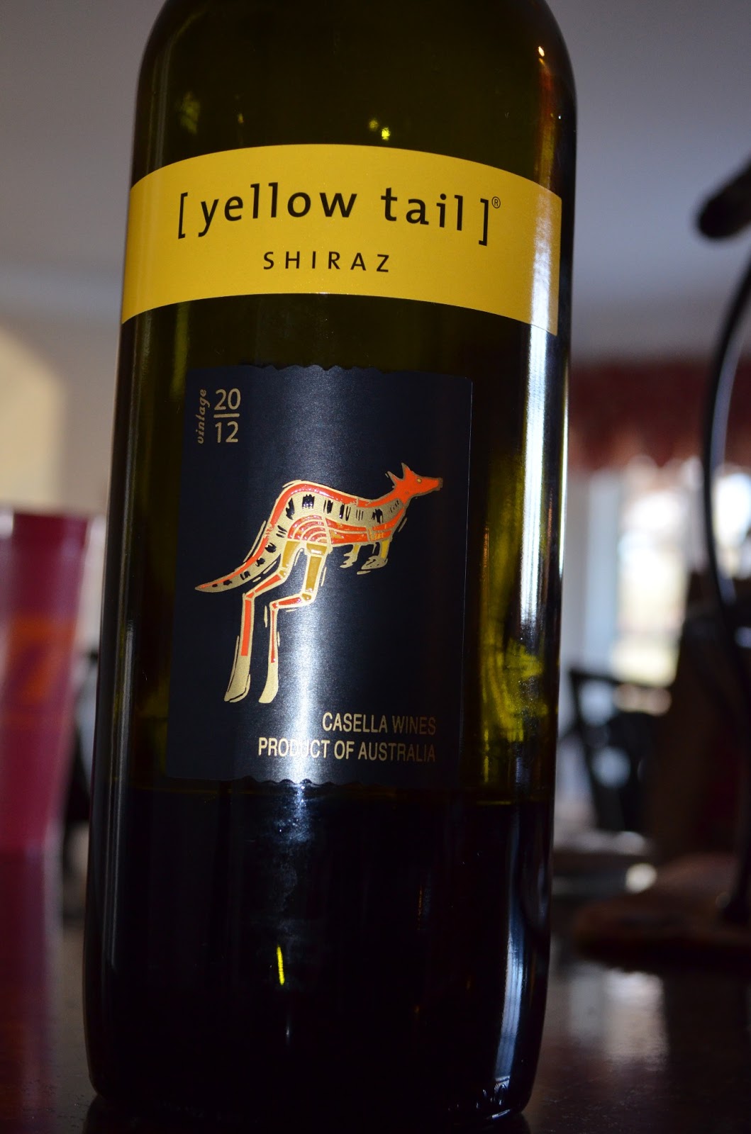 Rebecca's Wine Blog Review Yellow Tail Shiraz