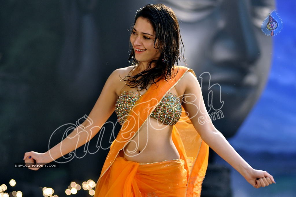 Tamanna Wet Saree Pics - Navel Show - HOT SOUTH MALLU ACTRESS PHOTO - Famous Celebrity Picture 