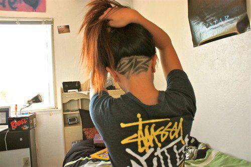 Undercut Hinterkopf Frau