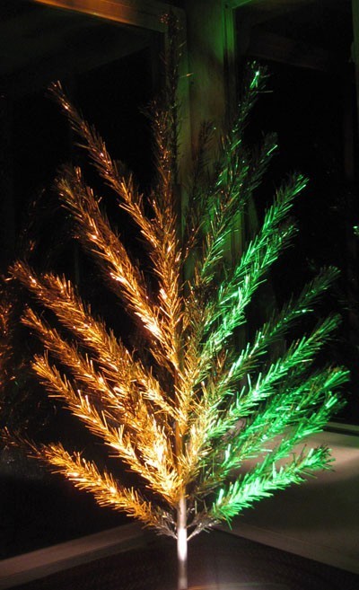 10 ways to decorate your xmas tree fleaChic: flea market savvy: Alternative Christmas Decorations