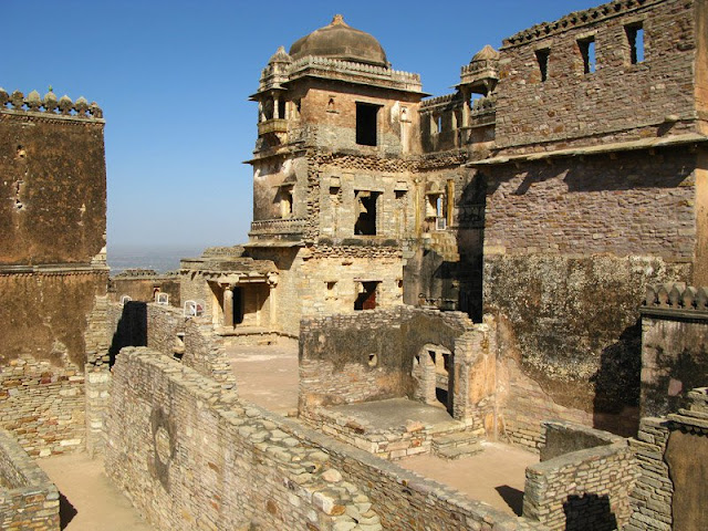  Индия. Форт Читторгарх.