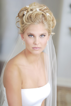 Beautiful Pictures: Curly Wedding Hairstyles: Top 10 Beautiful Curly