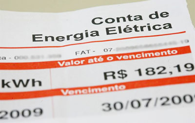 Erros em contas de luz chegariam a R$ 10 bilhões