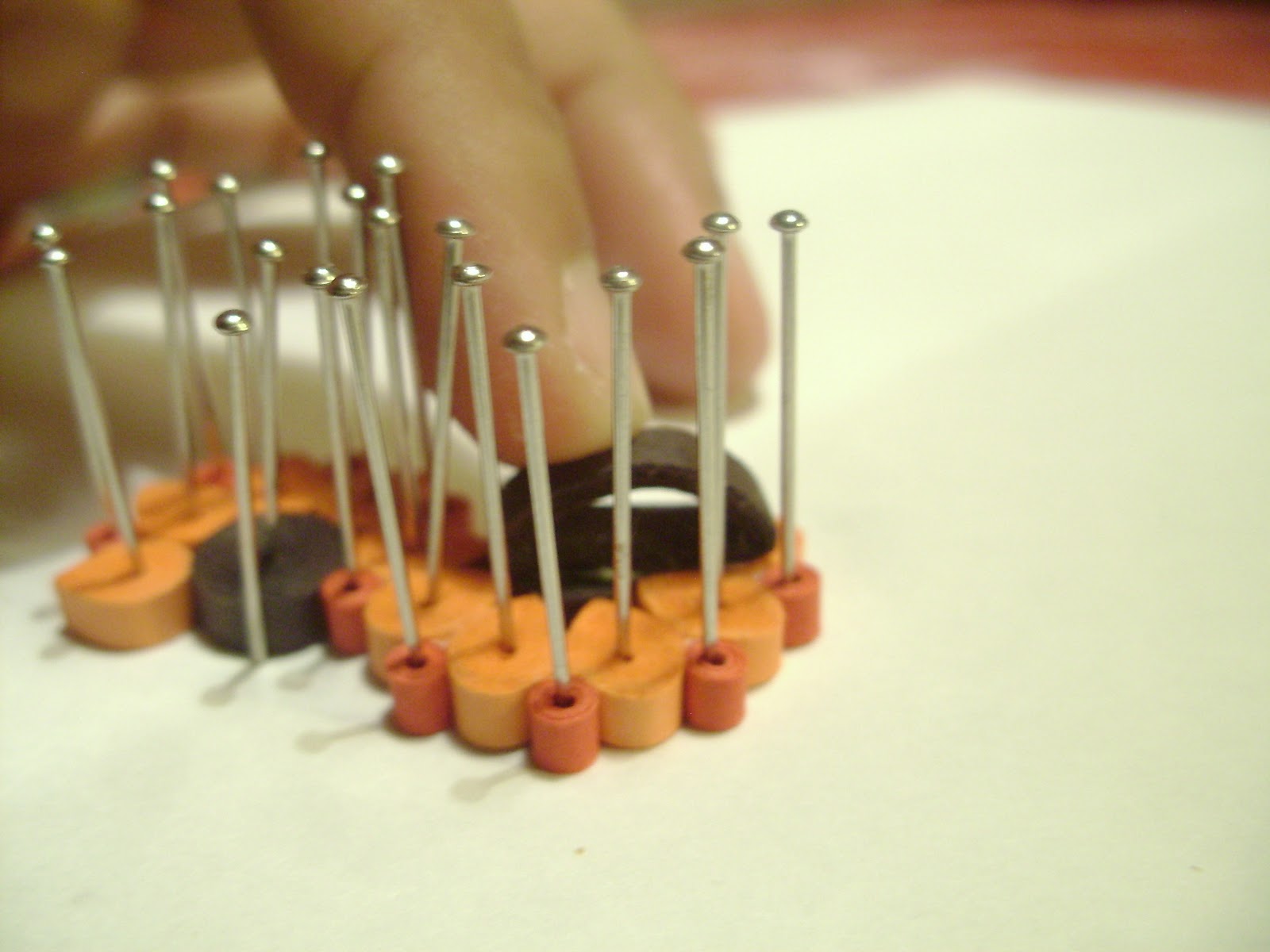 Quilling Me Softly Quilled pendants (tutorial for 1)