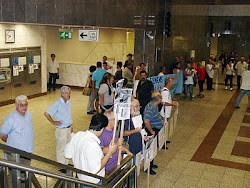 Ρεπορτάζ από την παρέμβαση στο Σύνταγμα για το ΜΕΤΡΟ