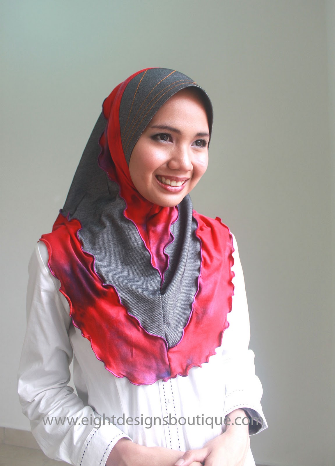 Awek Tudung Tunjuk Tetek