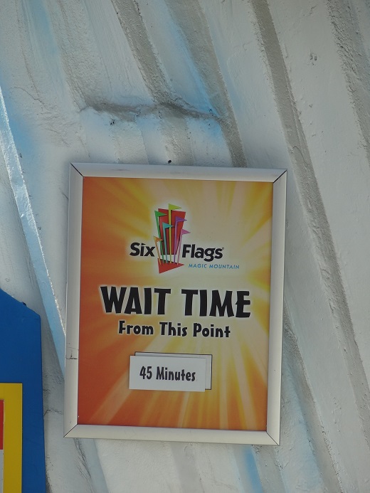 Wait time for Superman at Six Flags Magic Mountain