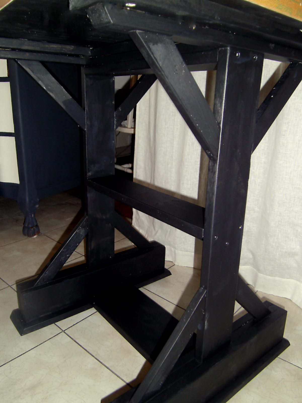 Full Circle Creations Yard stick trestle table....