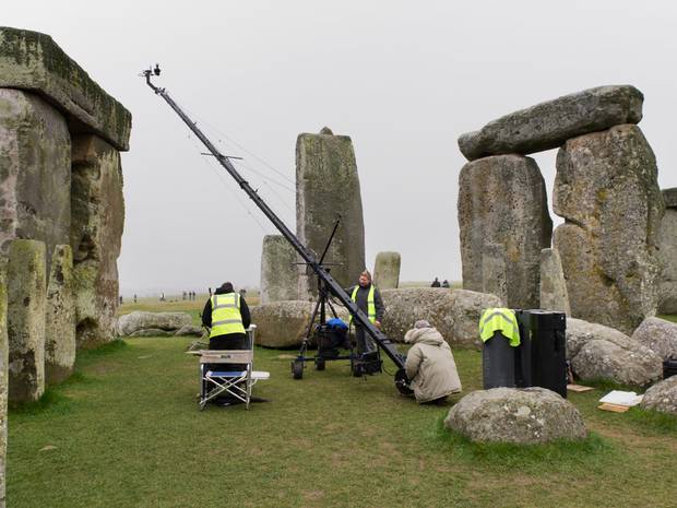 DÉCOUVERTE DE DESSINS GRAVÉS SUR LES PIERRES DE STONEHENGE Stonehenge_etudie_+au_scanner_laser