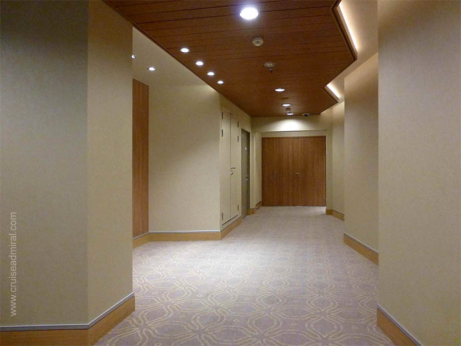 Таинственный Mein Schiff 3 (5*-) Kруиз загадок и разгадок